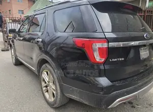 Ford Explorer 2016 Black