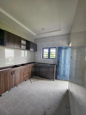 2bdrm Block of Flats in Apo Resettlement for rent
