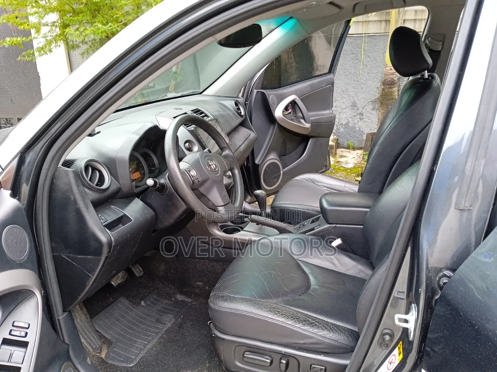 Toyota RAV4 2010 Black