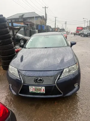 Lexus ES 2015 Blue