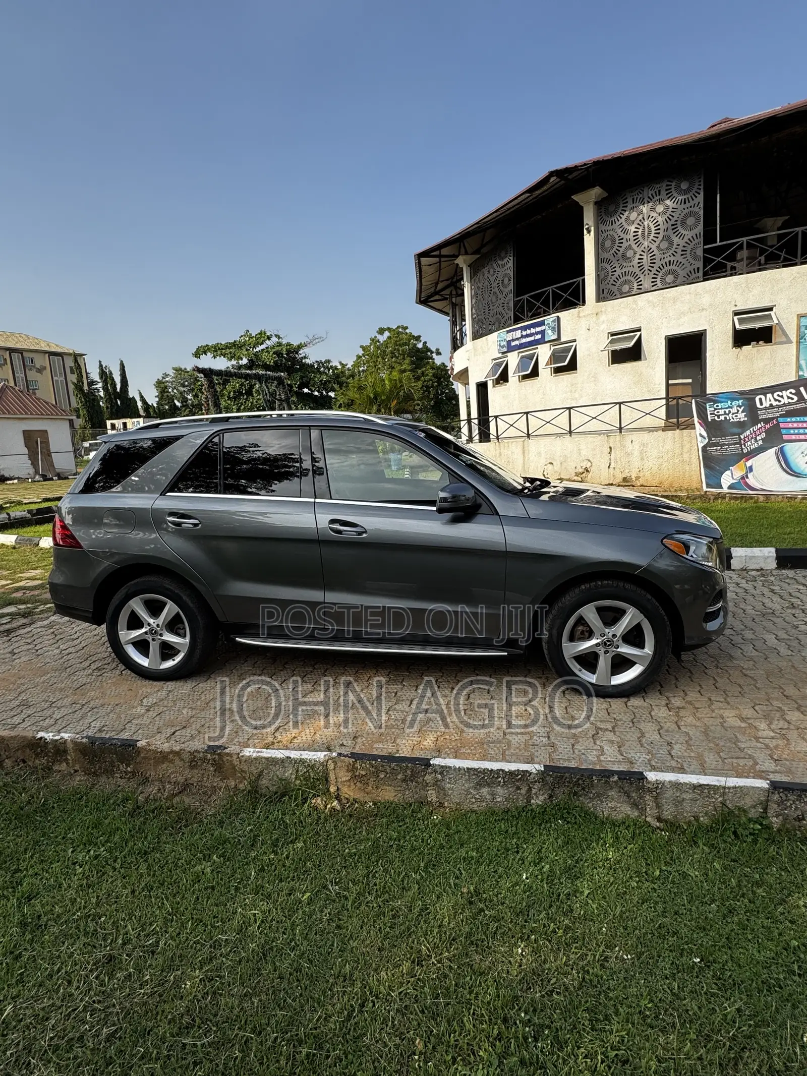 Mercedes-Benz GLE-Class 2017 Blue
