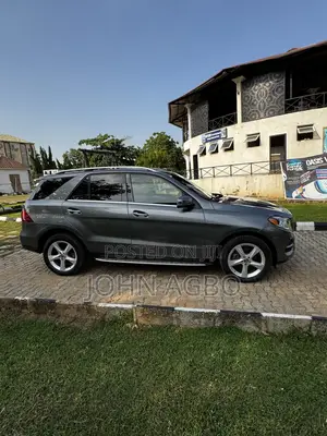 Mercedes-Benz GLE-Class 2017 Blue