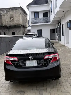 Toyota Camry SE 4dr Sedan (3.5L 6cyl 6A) 2014 Black