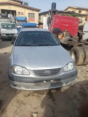 Toyota Avensis 2.0 D Verso 2002 Silver
