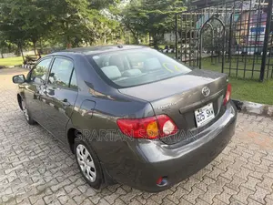 Toyota Corolla 2009 Gray