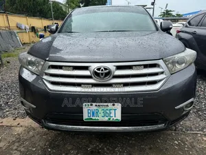 Toyota Highlander Limited 4x4 2009 Gray