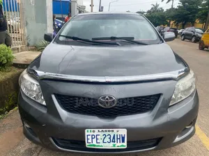 Toyota Corolla 2009 Gray