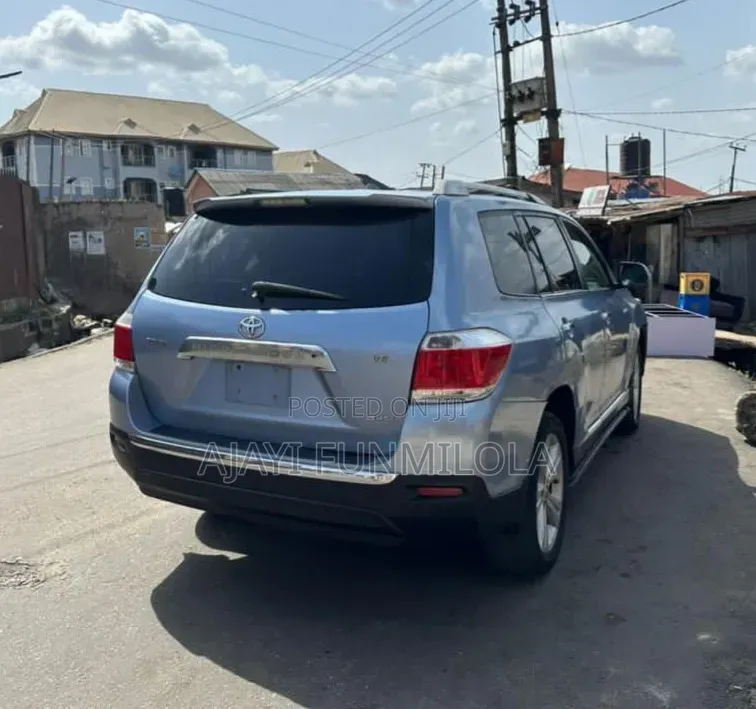 Toyota Highlander 2008 Blue