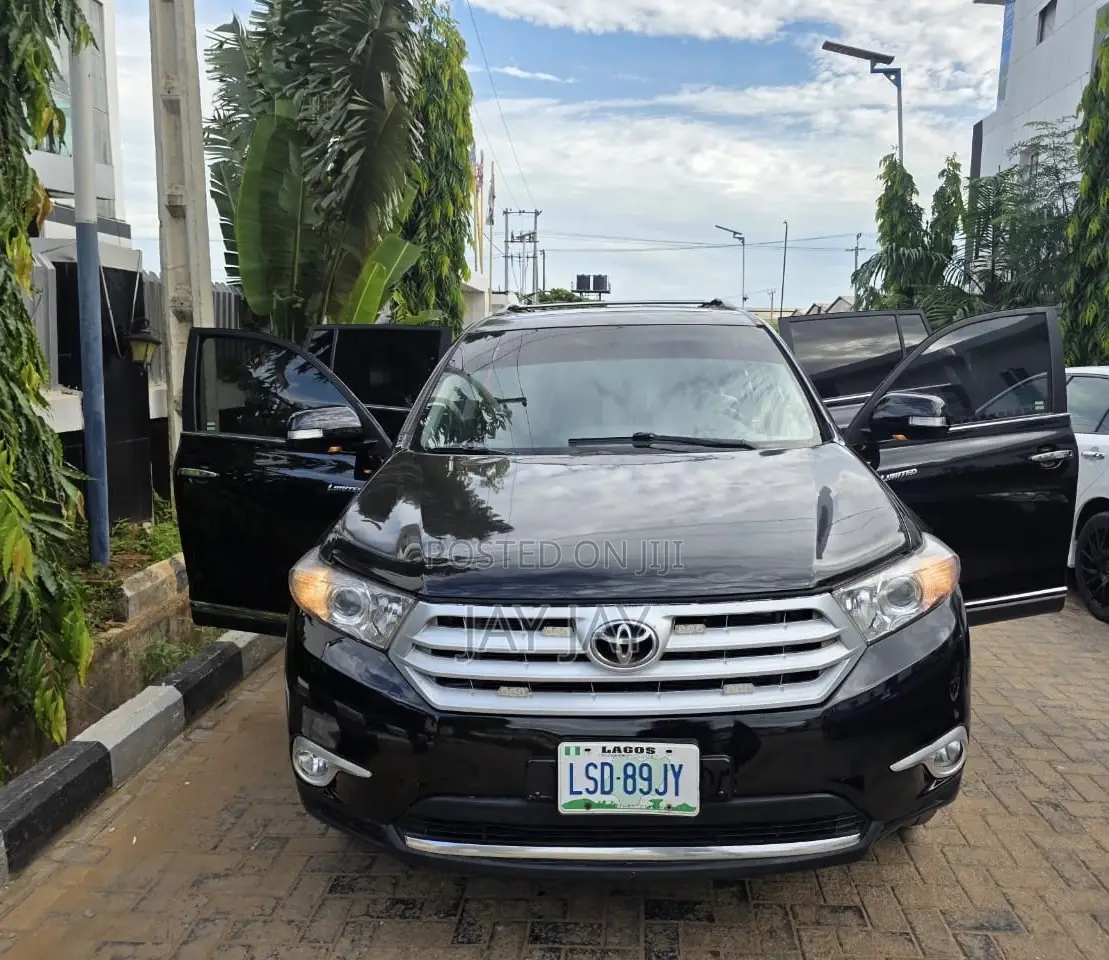 Toyota Highlander 2010 Black
