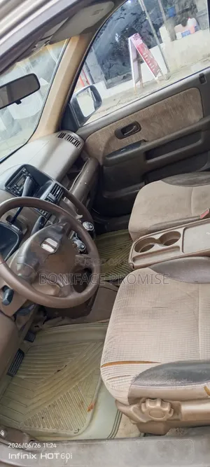 Honda CR-V 2005 Gold