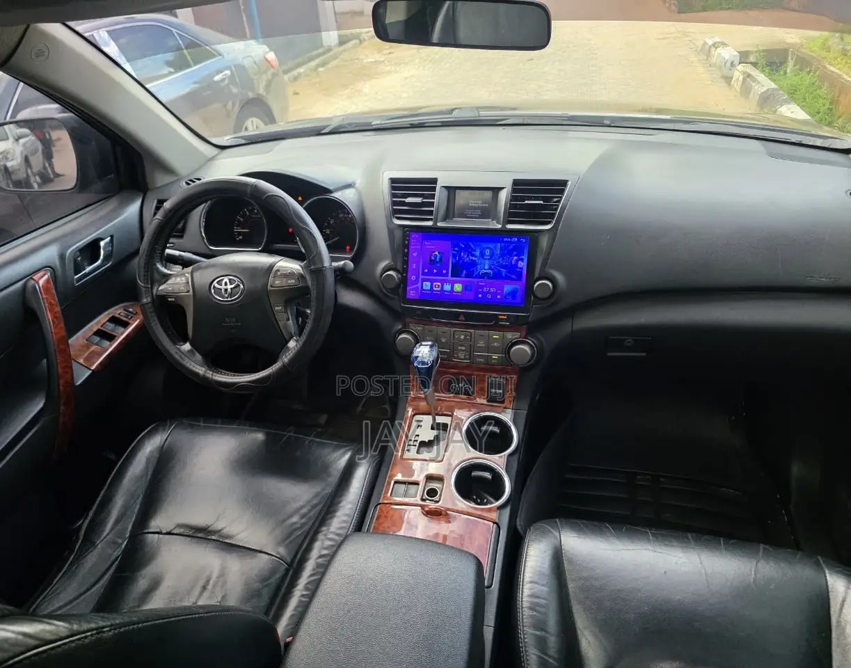Toyota Highlander 2010 Black