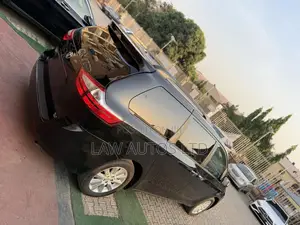 Toyota Sienna XLE Premium 8-Passenger 4dr Minivan (3.5L 6cyl 6A) 2015