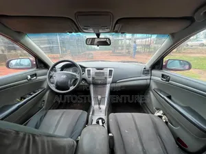 Hyundai Sonata 2009 Red