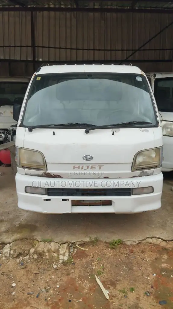 Daihatsu Hijet 2007 White