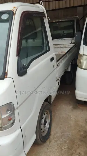 Daihatsu Hijet 2007 White
