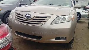 Toyota Camry 2009 Gold
