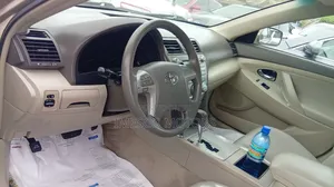 Toyota Camry 2009 Gold