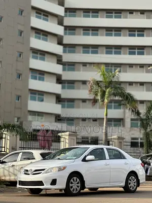 Toyota Corolla 2011 White