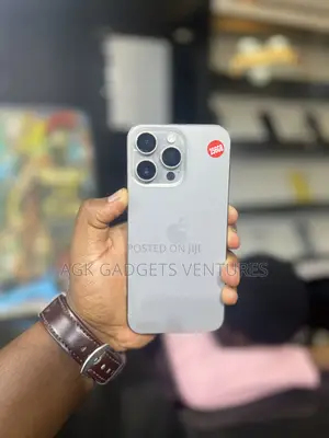 Apple iPhone 15 Pro Max 256 GB Gray