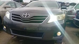 Toyota Camry 2011 Gray