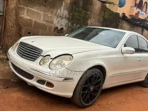 Mercedes-Benz E350 2005 White