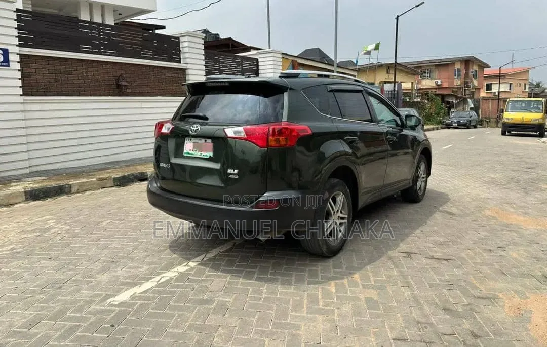 Toyota RAV4 2014 Green