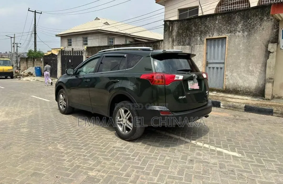 Toyota RAV4 2014 Green