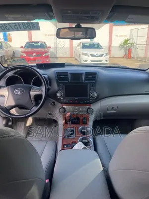 Toyota Highlander 2010 Silver