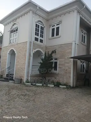 4bdrm Duplex in Estate Apo, Zone B for rent