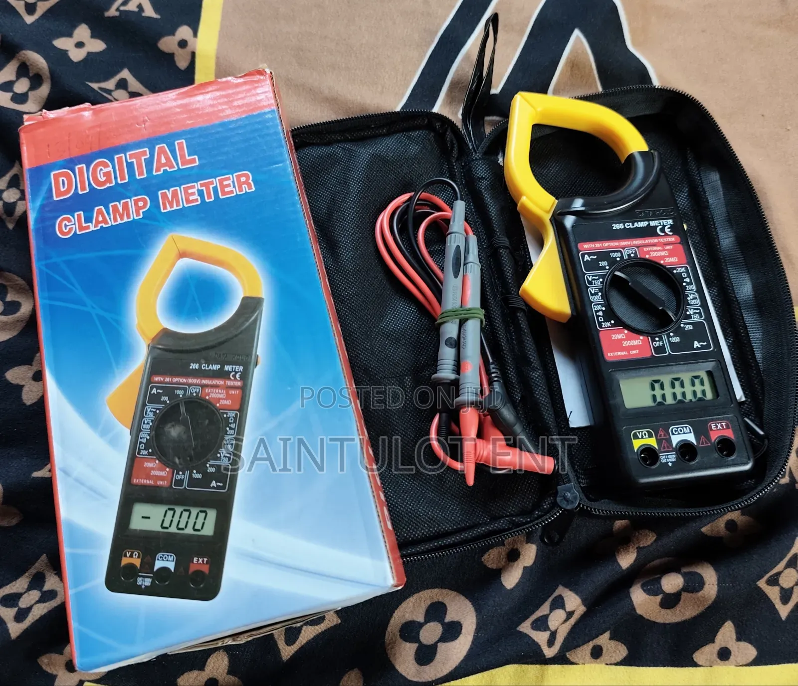 Digital/Clamp Multimeter / Voltmeter