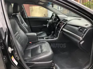 Toyota Camry SE 4dr Sedan (2.5L 4cyl 6A) 2016 Black