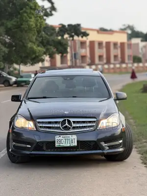Mercedes-Benz C300 Luxury 4Matic Sedan AWD (3.5L 6cyl 7A) 2014 Blue