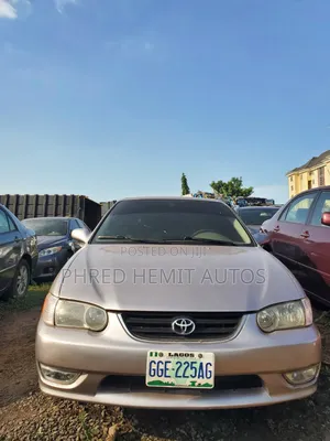 Toyota Corolla 2000 Gold