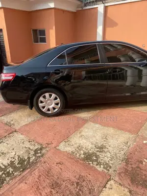 Toyota Camry LE 4dr Sedan (2.5L 4cyl 6A) 2011 Black