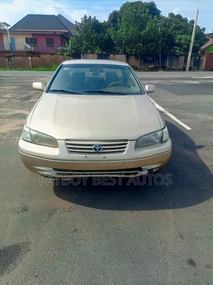 Toyota Camry 2002 Gold