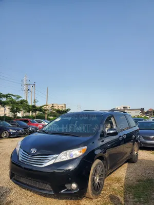 Toyota Sienna 2012 Black