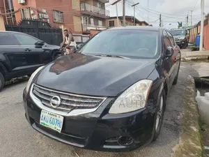 Nissan Altima 2.5 S Sedan 2010 Black