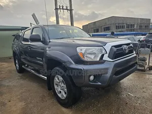 Toyota Tacoma 2015 Gray