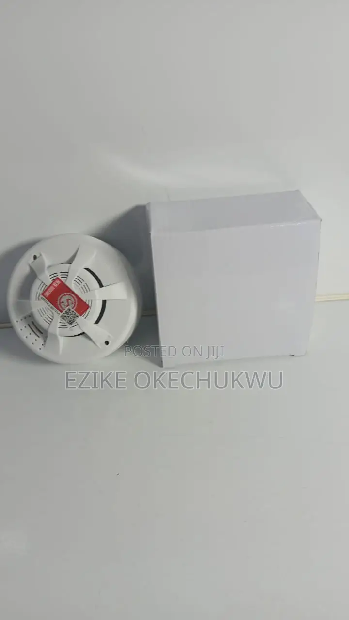 Wifi Smart Smoke Detector Camera , Lookcam App