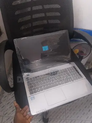 New Laptop Asus 4GB Intel Core i3 HDD 500GB