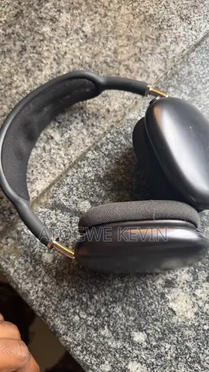 Clean Original Apple Airpod Max 2 Gen