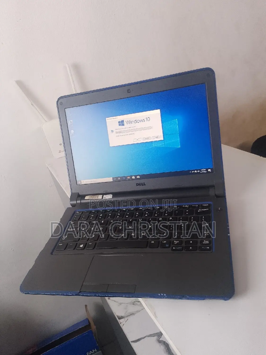New Laptop Dell 32GB Intel Core i3 HDD 500GB