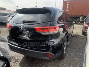 Toyota Highlander Limited Platinum 4dr SUV (3.5L 6cyl 6A) 2015 Black