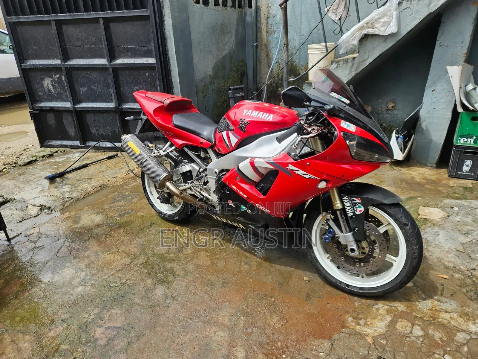 Yamaha R1 2003 Red