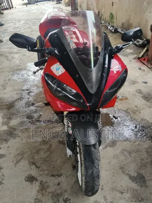 Yamaha R1 2003 Red