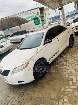 Toyota Camry LE V6 4dr Sedan (3.5L 6cyl 6AM) 2008 White