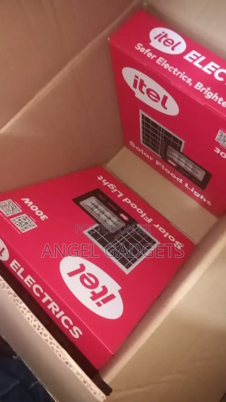 The Itel 300w Solar Flood Light (Model: Iec-Fb300)