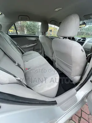 Toyota Corolla 2013 Silver