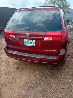 Toyota Sienna XLE AWD 2006 Burgundy