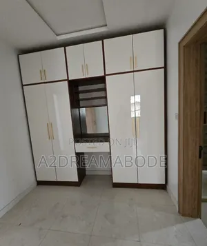 4bdrm Duplex in Magodo Phase 2 for rent